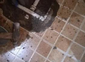 辉县卫生间测漏水公司分享下辉县自来水管道泄漏检测的具体位置分析。